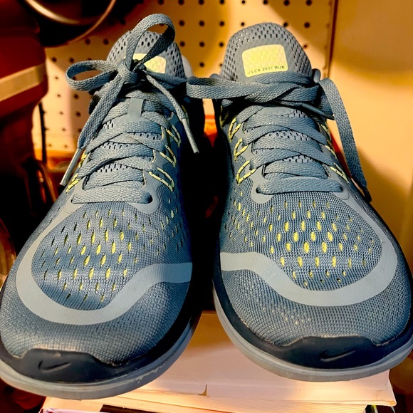 Nike Flex 2017 RUN size 7 Ocean Blue - Picture 2 of 7